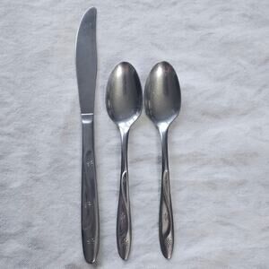 Americana Star Stainless Flatware Atomic Lot of 3 (1) Knife (2) Teaspoons IS